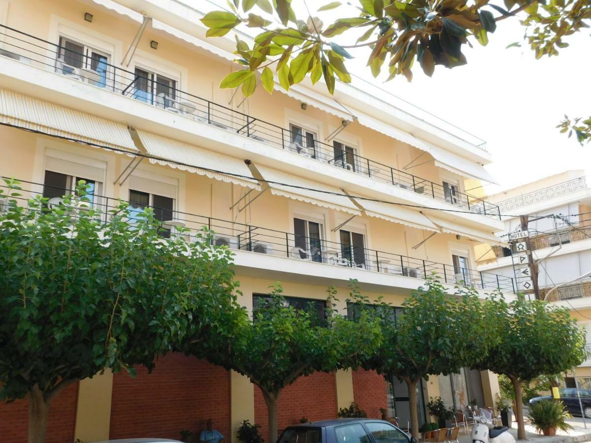 Hotel Ωρεοι Loutra Edipsou  Zewnętrze zdjęcie
