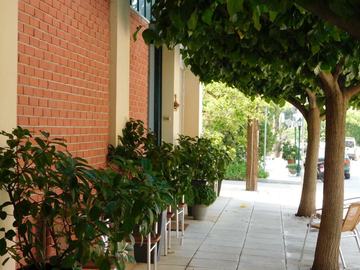 Hotel Ωρεοι Loutra Edipsou  Zewnętrze zdjęcie